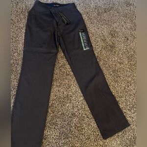 New LEE Regular fit Straight leg mid rise ladies jeans size 4